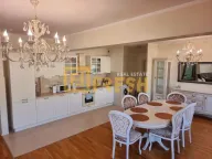 Izdavanje, trosoban stan, 134m², Budva, Crna Gora - image 9