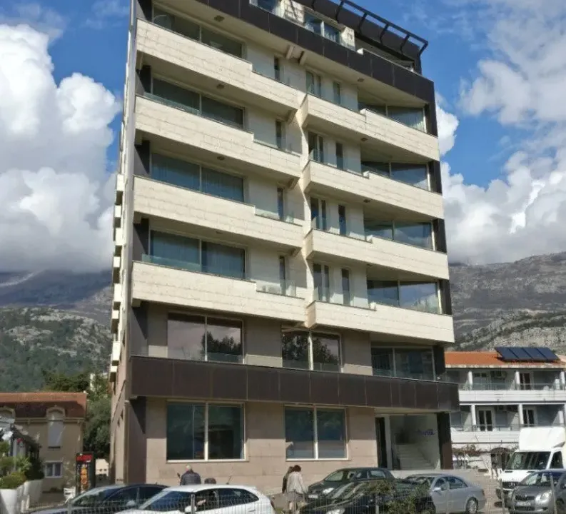 Rent, one bedroom apartment, 58m², Maine, Budva