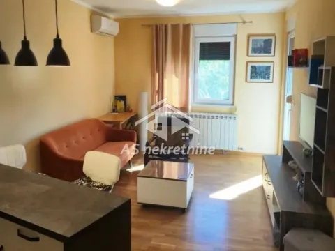 Stan in Zemun Sve Podlokacije