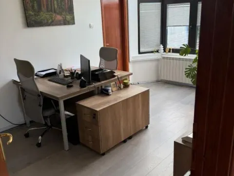 Rent, office space, 235m², Voždovac Sve Podlokacije, Beograd - image 13
