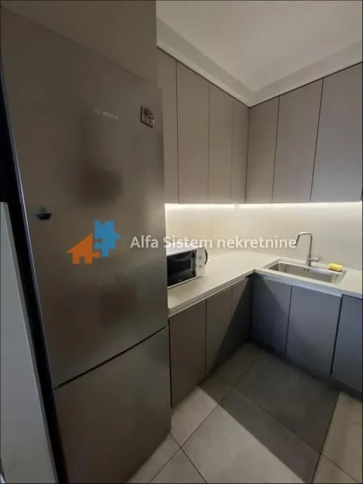 Izdavanje, dvosoban stan, 62m², Lekino Brdo, Voždovac Sve Podlokacije