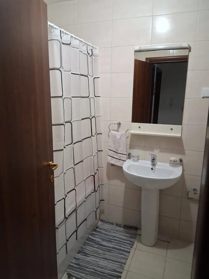 Izdavanje, jednosoban stan, 45m², Stari Aerodrom, Podgorica