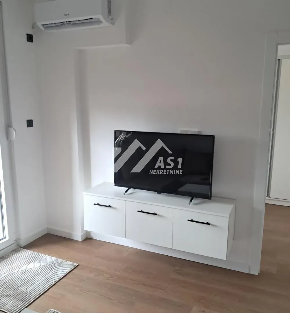 Rent, one bedroom apartment, 40m², Podbara, Novi Sad Sve Podlokacije