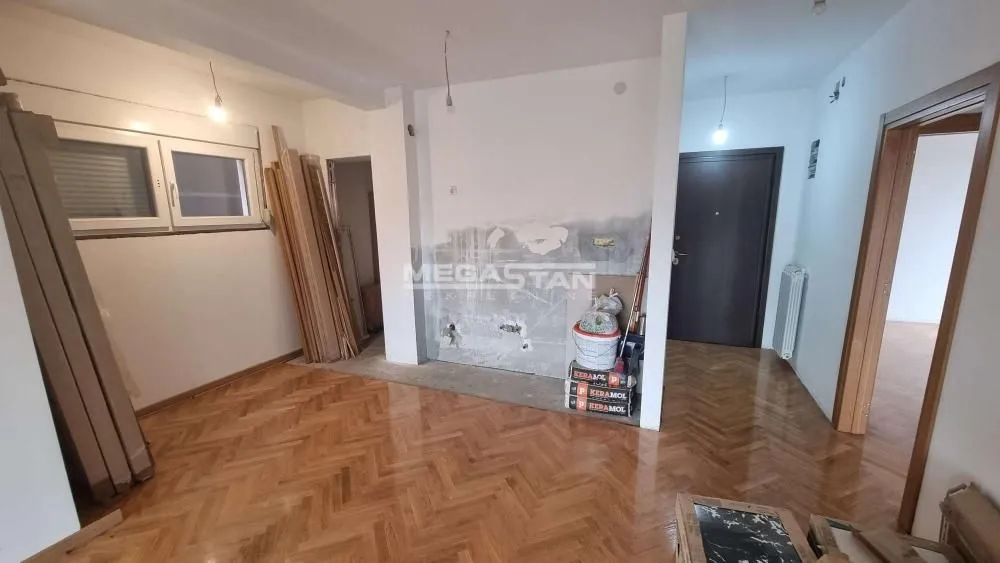 Prodaja, trosoban stan, 75m², Lekino Brdo, Voždovac Sve Podlokacije