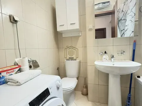 Izdavanje, dvosoban stan, 60m², City Kvart, Podgorica - image 12