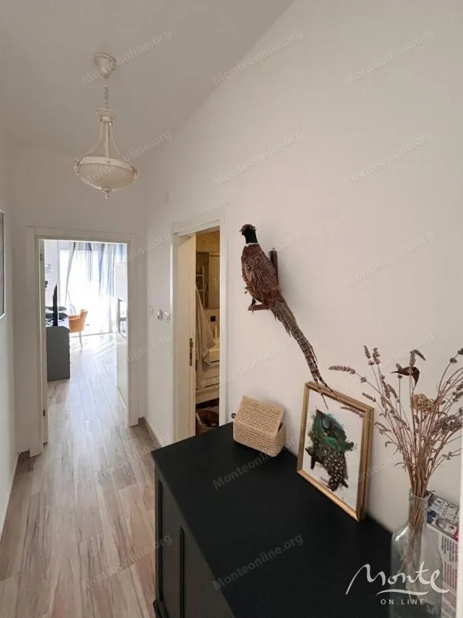 Sale, two bedroom apartment, 83m², Dobre Vode, Bar