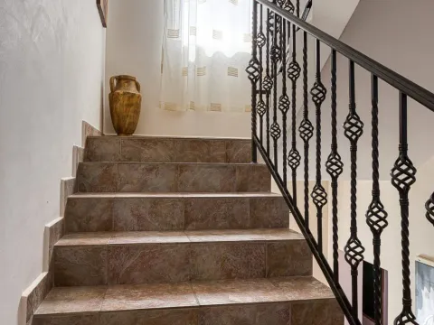 Prodaja, kuća, 400m², Bečići, Budva - image 15