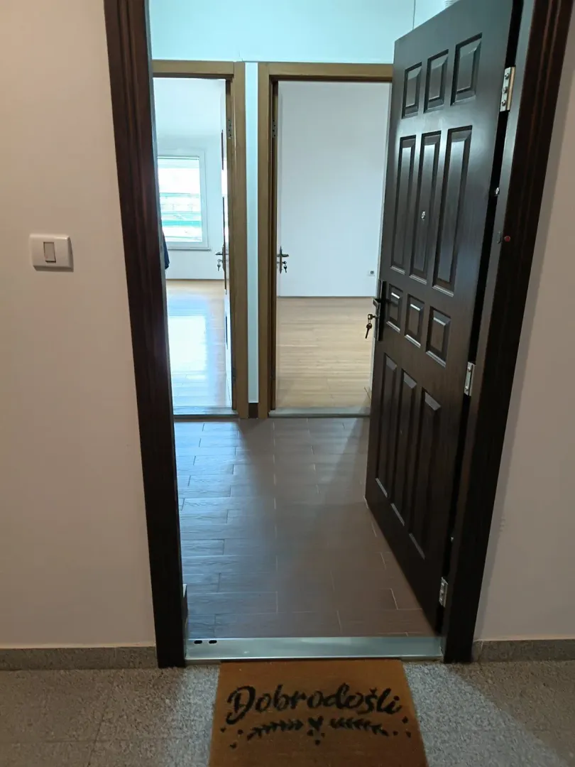 Izdavanje, parking/garaža, 43m², Krivi Most, Podgorica