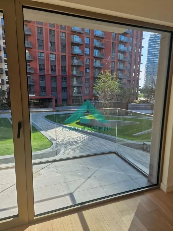 Izdavanje, trosoban stan, 75m², Savski Venac, Beograd