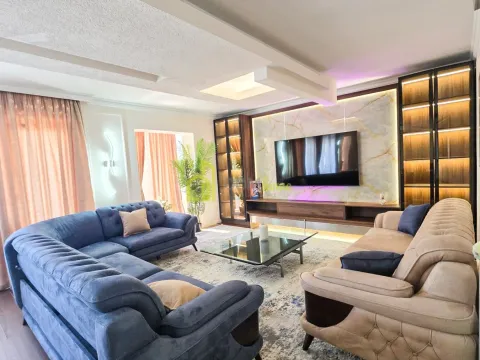 Rent, three bedroom apartment, 200m², Gorica C, Podgorica - image 10