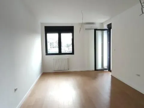 Sale, two bedroom apartment, 43m², Autokomanda, Voždovac Sve Podlokacije - image 2