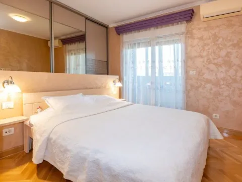 Rent, two bedroom apartment, 88m², City Kvart, Podgorica - image 8