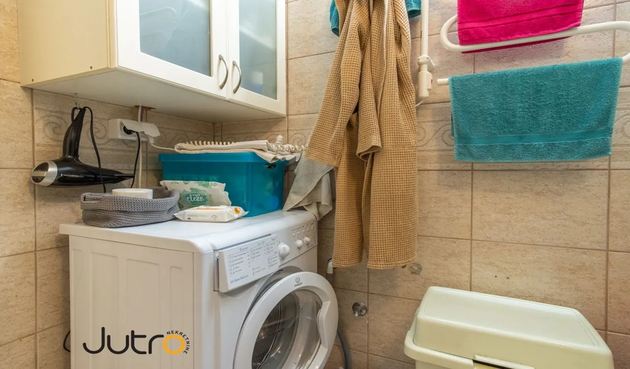 Izdavanje, dvosoban stan, 85m², Preko Morače, Podgorica