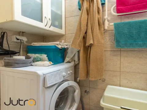 Izdavanje, dvosoban stan, 85m², Preko Morače, Podgorica - image 11