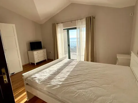 Rent, house, 200m², Reževići, Budva - image 5