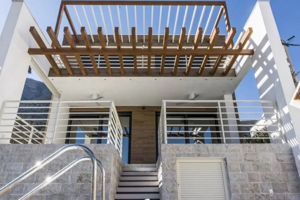 Sale, house, 371m², Stoliv, Kotor