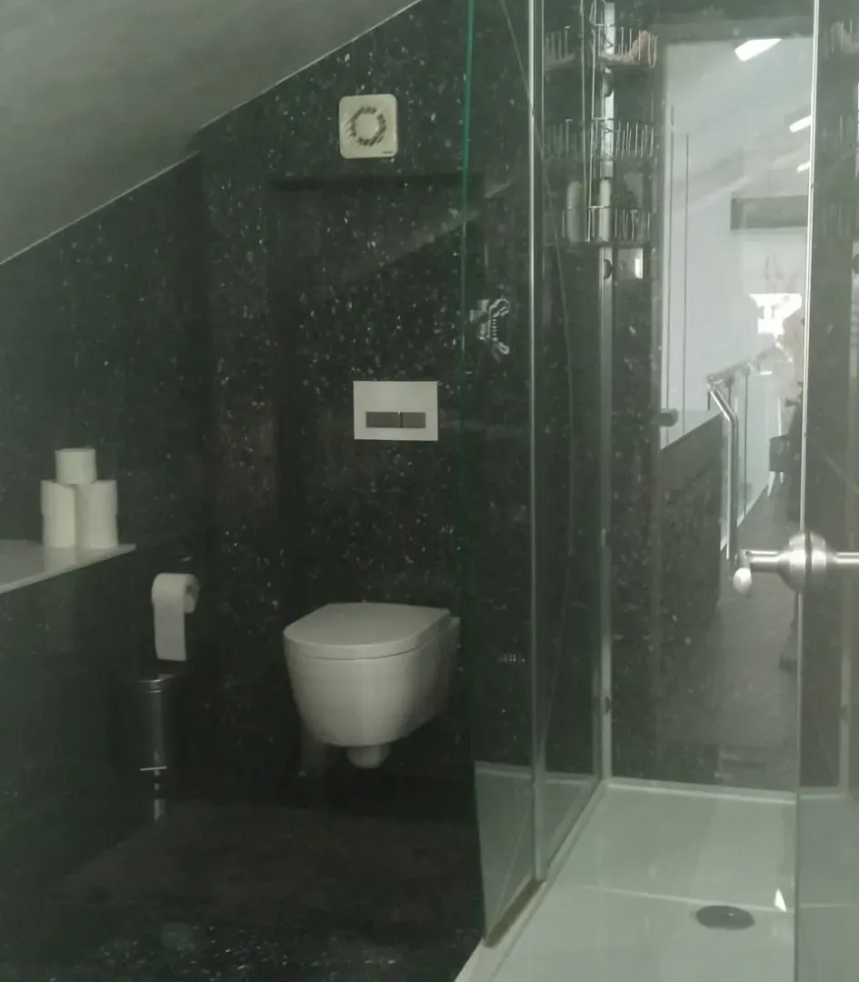 Prodaja, trosoban stan, 120m², Dobrota, Kotor