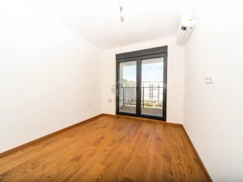 Prodaja, dvosoban stan, 110m², Tološi, Podgorica - image 8