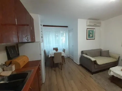 Rent, two bedroom apartment, 60m², Detelinara, Novi Sad Sve Podlokacije - image 2