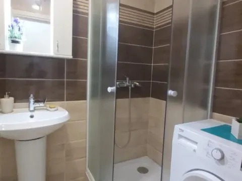 Izdavanje, jednosoban stan, 40m², Budva, Crna Gora - image 3