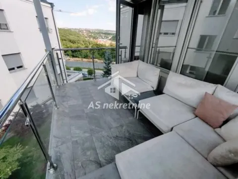 Izdavanje, četvorosoban stan, 105m², Savski Venac, Beograd - image 30