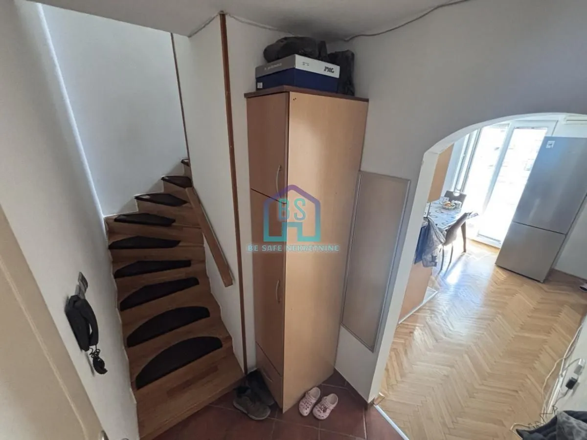 Prodaja, trosoban stan, 48m², Adamovićevo Naselje, Novi Sad Sve Podlokacije