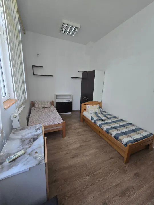 Stan-na-dan, trosoban stan, 82m², Lagator, Loznica