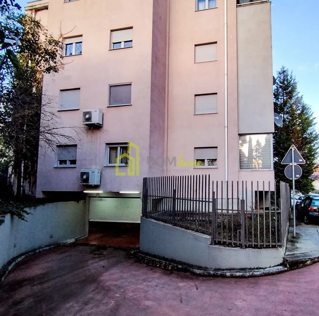 Prodaja, trosoban stan, 108m², Gorica C, Podgorica