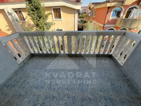 Rent, house, 500m², Stari Aerodrom, Podgorica - image 35