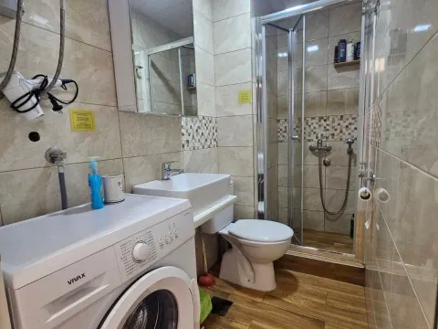 Sale, studio apartment, 27m², Bečići, Budva - image 10