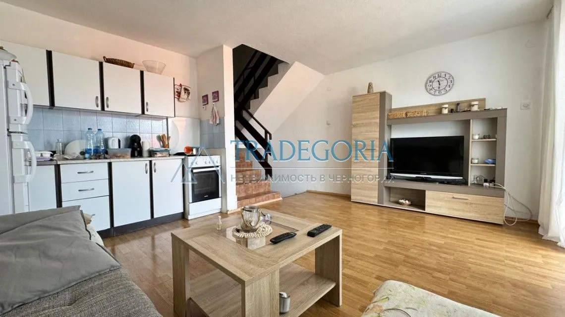 Prodaja, dvosoban stan, 65m², Radovići, Tivat