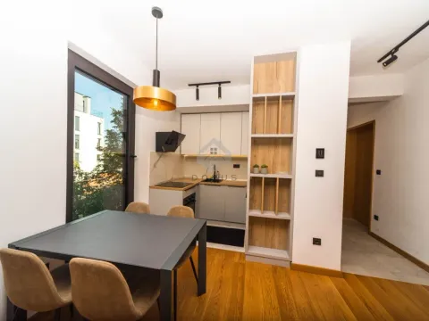 Izdavanje, jednosoban stan, 46m², Gorica C, Podgorica - image 4