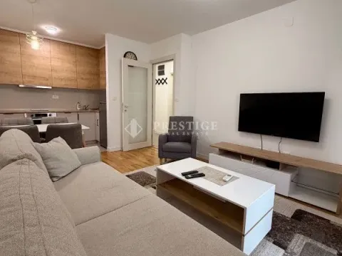 Rent, one bedroom apartment, 39m², Pobrežje, Podgorica - image 4