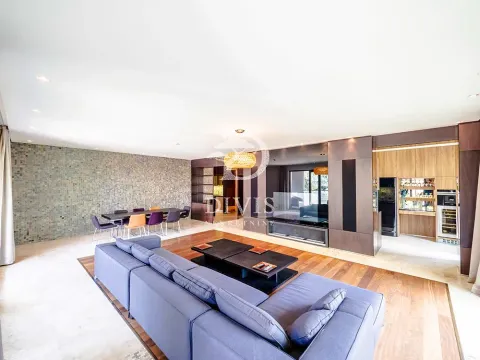 Izdavanje, četvorosoban stan, 234m², Dedinje Sve Podlokacije, Beograd - image 3