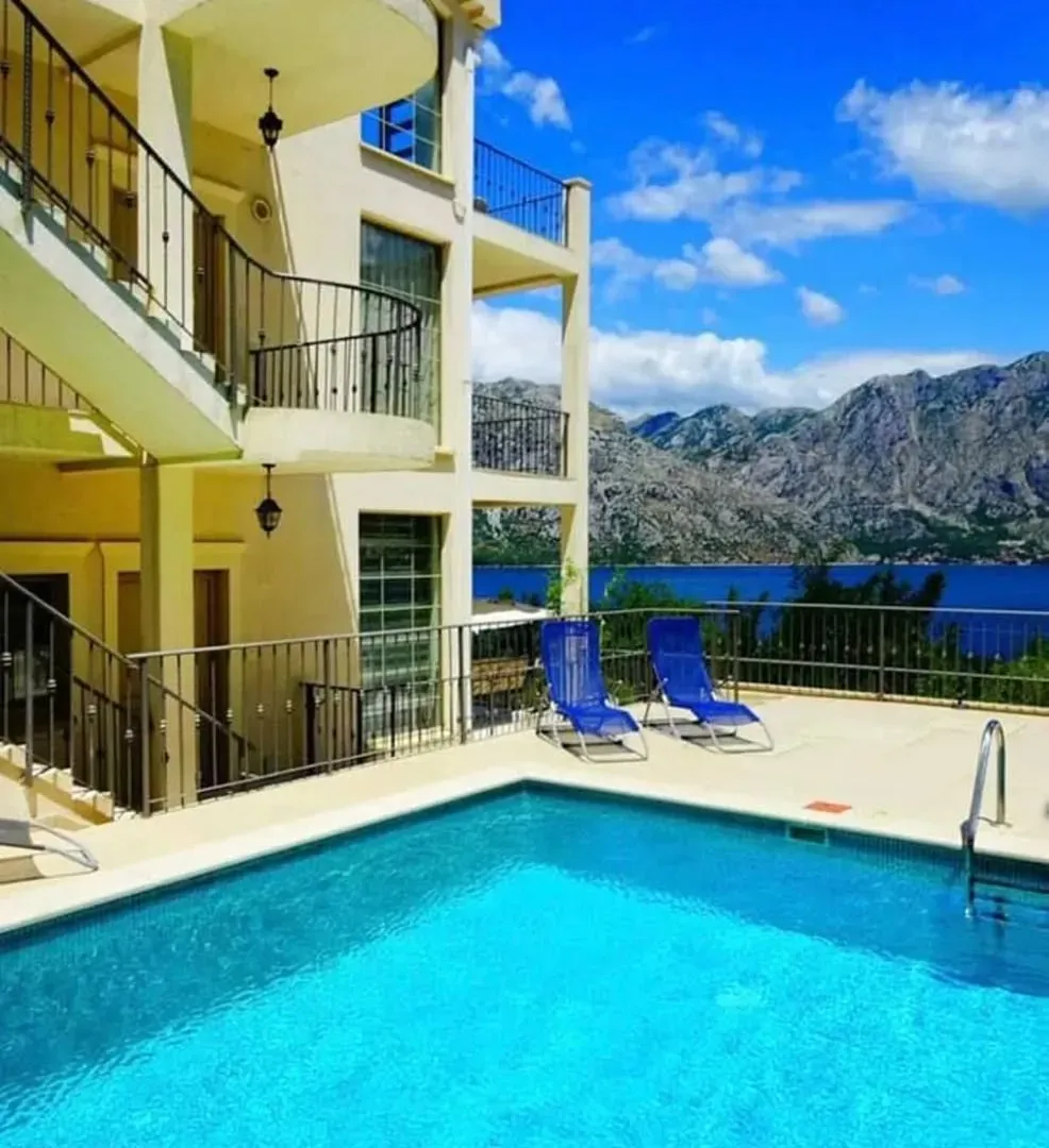 Prodaja, jednosoban stan, 41m², Prčanj, Kotor