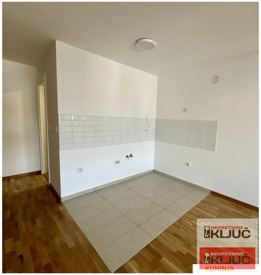 Prodaja, četvorosoban stan, 113m², Telep, Novi Sad Sve Podlokacije