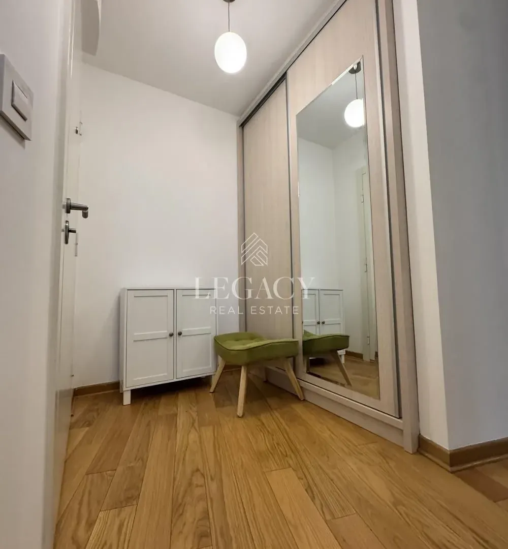 Izdavanje, dvosoban stan, 57m², Južni Bulevar, Vračar Sve Podlokacije