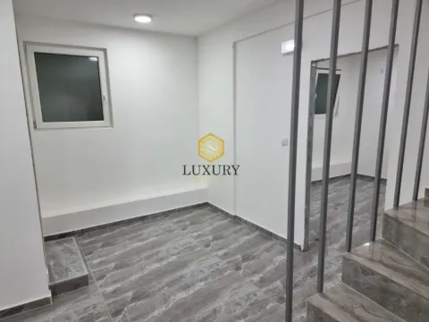 Rent, office space, 160m², Preko Morače, Podgorica - image 2