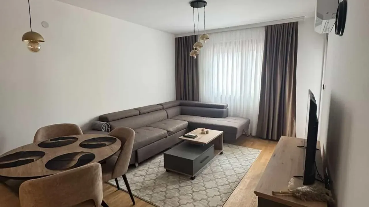 Rent, one bedroom apartment, 40m², Stari Aerodrom, Podgorica