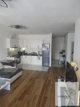 Prodaja, trosoban stan, 78m², Centar, Stara Pazova - image 2