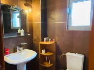 Izdavanje, trosoban stan, 100m2, Adok, Budva