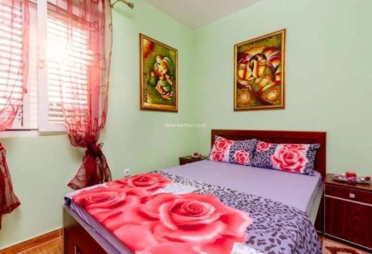 Rent, one bedroom apartment, 55m², Seljanovo, Tivat