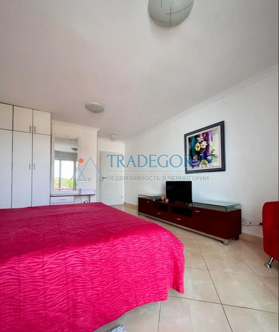 Prodaja, kuća, 260m², Petrovac, Budva