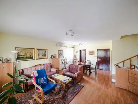 Prodaja, kuća, 358m², Zemun Sve Podlokacije, Beograd - image 10