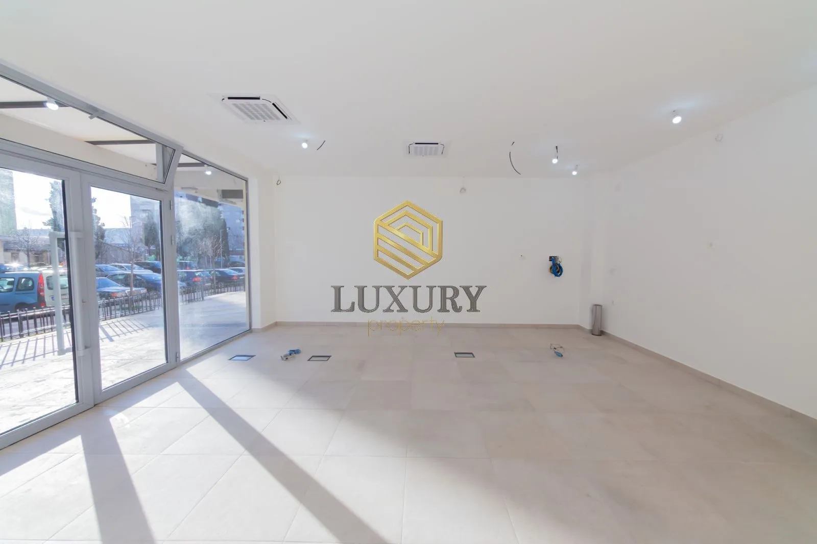 Sale, office space, 46m², Zabjelo, Podgorica