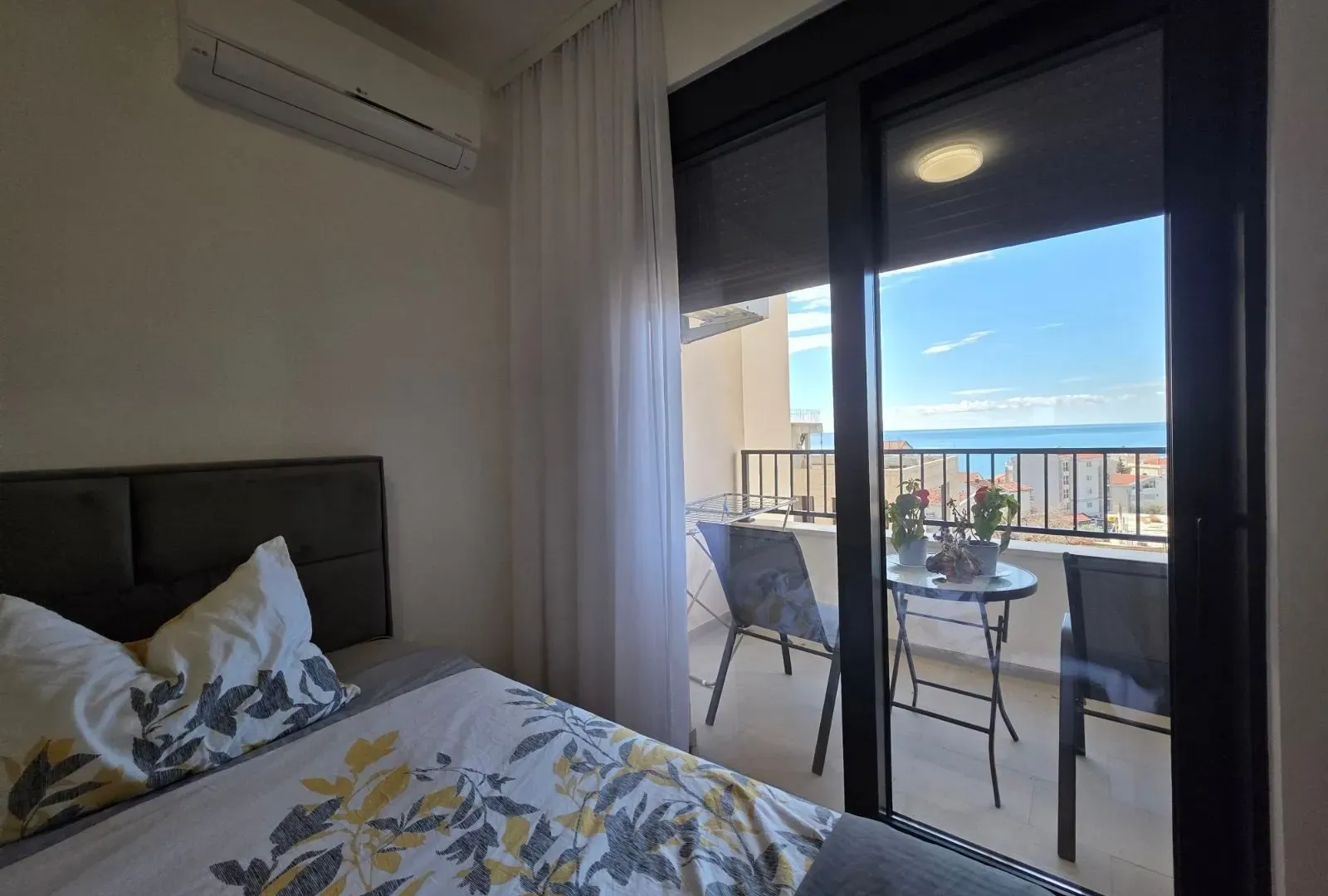 Sale, two bedroom apartment, 71m², Bečići, Budva