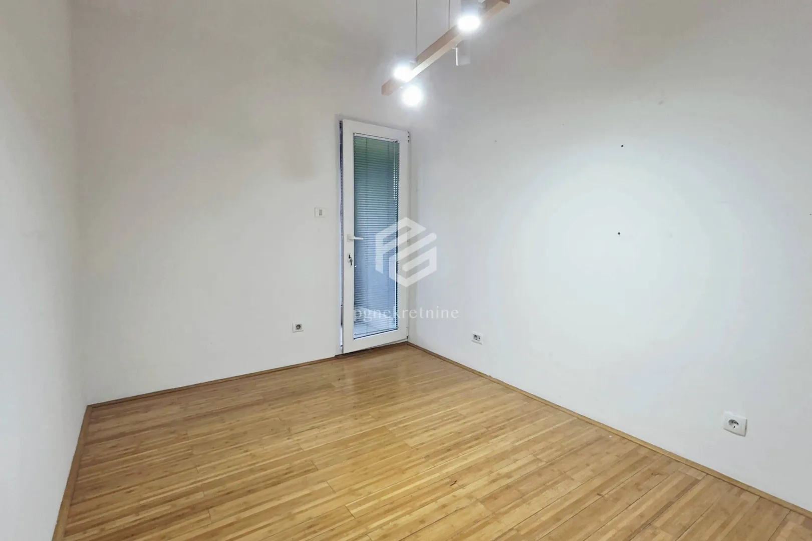 Rent, one bedroom apartment, 40m², Krivi Most, Podgorica