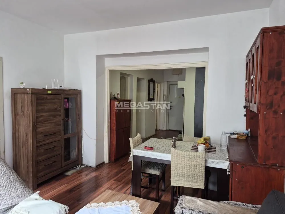 Sale, three bedroom apartment, 62m², Južni Bulevar, Vračar Sve Podlokacije