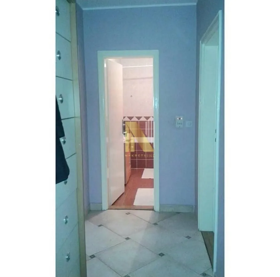 Izdavanje, dvosoban stan, 43m², Grbavica, Novi Sad Sve Podlokacije