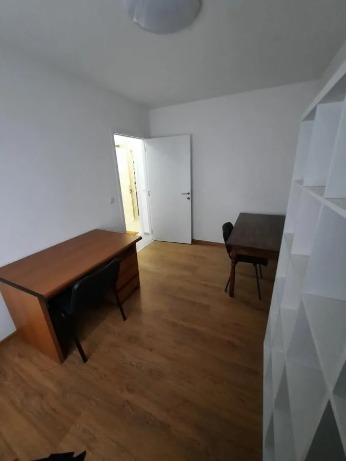 Izdavanje, trosoban stan, 69m², Rupčine, Beograd